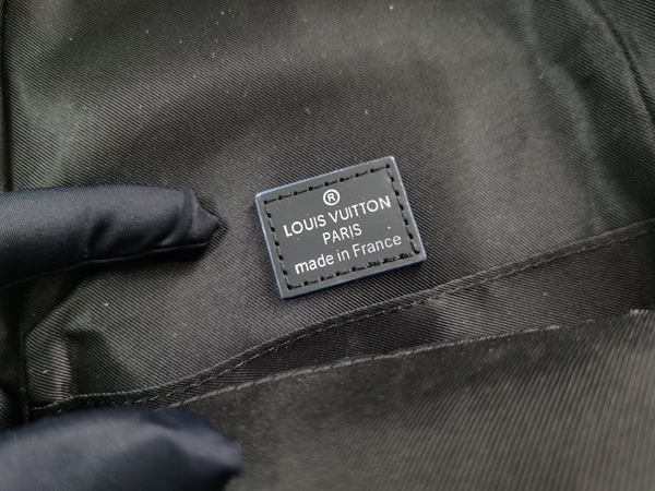 ルイヴィトンバッグ着用イメージ